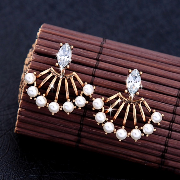 GlitzBlitz Boutique Jewelry - Any 2/$20! Gold Crystal Studs w/Pearl Jacket Earrings